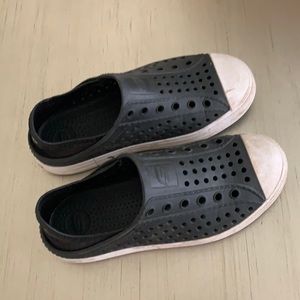 Sketchers boys shoes